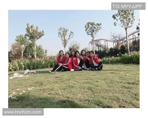 深度对话：黄丽在英雄联盟世界中的成长与挑战之旅