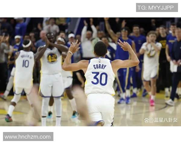 勇士险胜雷霆121比118关键时刻展现团队默契与个人能力 勇士险胜雷霆121比118关键时刻展现团队默契与个人能力