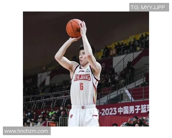 孙铭徽：从青涩新星到篮球赛场的闪耀之星，见证成长与荣耀的旅程