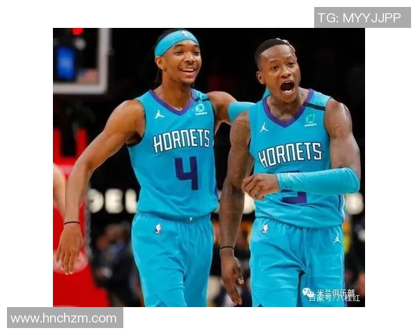 开拓者与夏洛特黄蜂的激烈对决展现篮球魅力与团队精神的巅峰较量