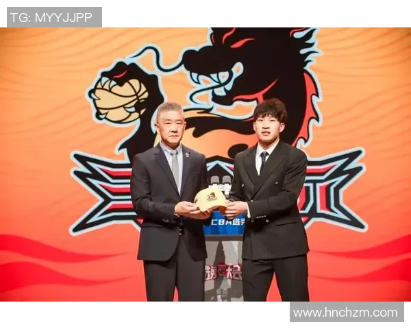 江苏肯帝亚迎战新疆篮球队全力争胜展现实力与团队合作精神