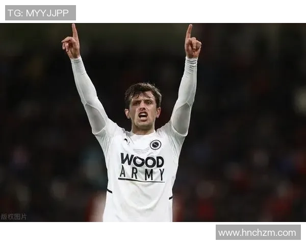 谢菲尔德与布里斯的激烈对决谁能笑到最后分析比赛关键因素与战术布局 谢菲尔德与布里斯的激烈对决谁能笑到最后分析比赛关键因素与战术布局